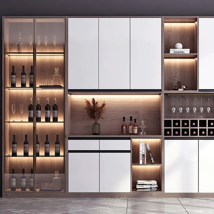Floor-to-Ceiling Straight Sliding Door Wardrobes