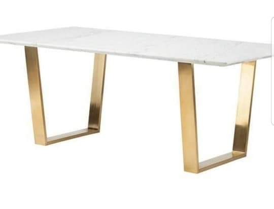 How to Choose the Perfect Stainless Steel PVD Dining Table